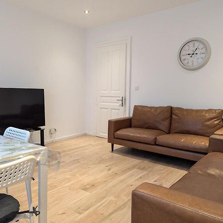 Le Vauban - Appartement 2 Chambres, Salon, Cuisine Equipee, Parking Et Wifi Gratuit Mulhouse Esterno foto